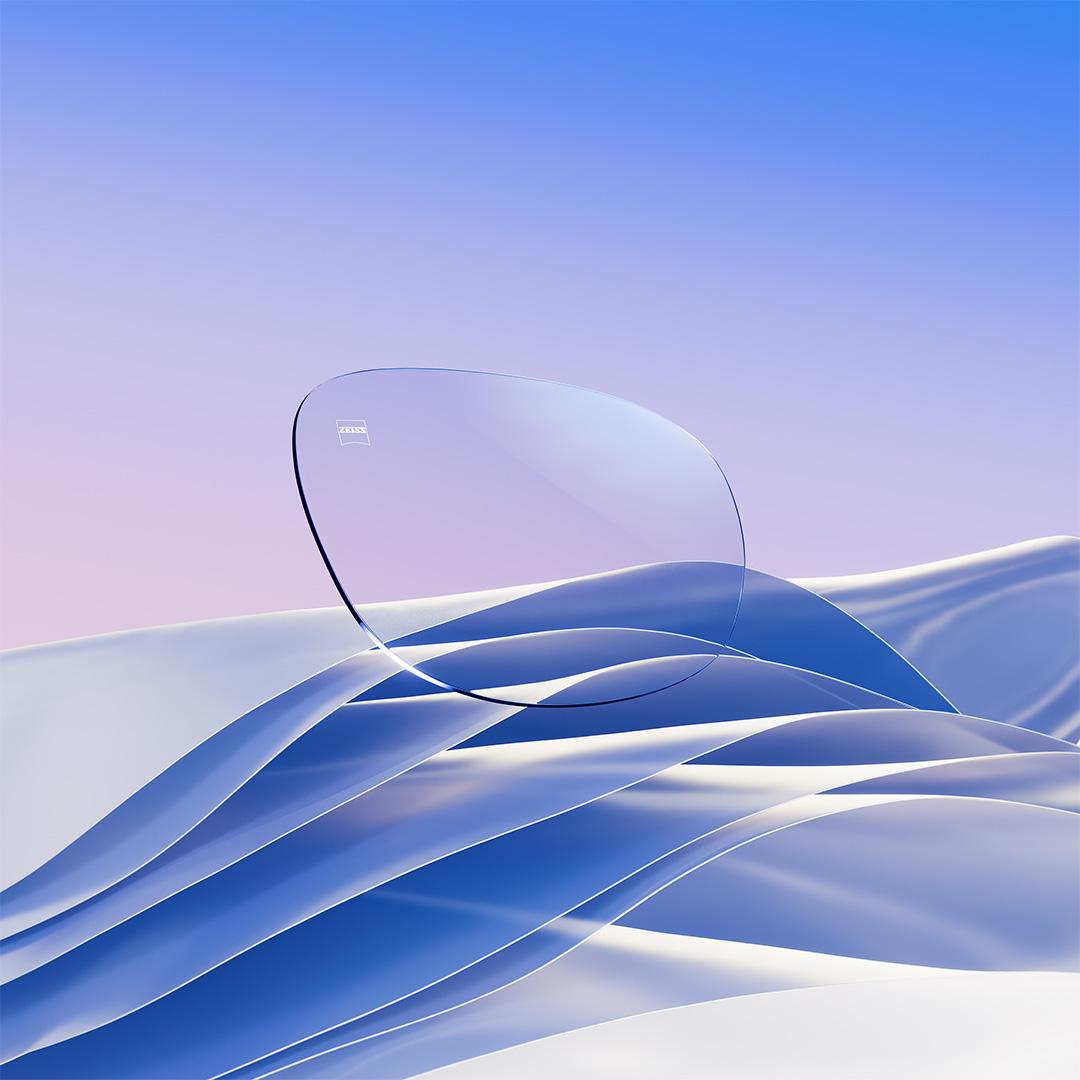Imagine cu ZEISS DuraVision Silver UV cu o reflexie albastru arctic reziduală.