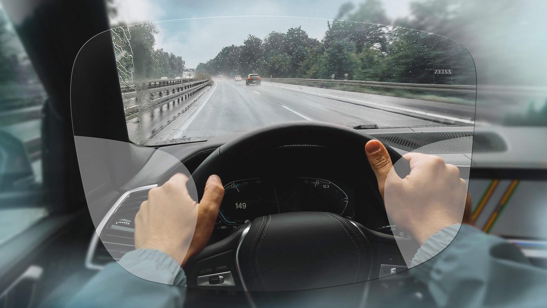 Vizualizare cu lentile progresive ZEISS DriveSafe Individual. Imaginea arată vederea prin lentile. 