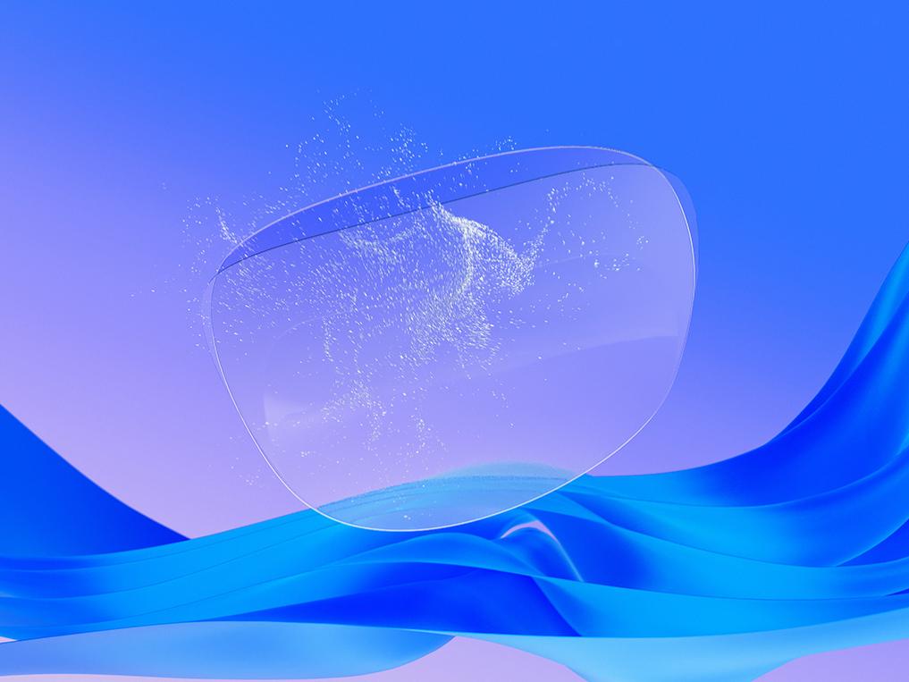 Ilustrație CGI 3D a unor lentile incolore pentru ochelari de vedere pe care se aplică un strat antistatic, demonstrând capacitatea acestuia de a respinge particulele de praf și de a menține o suprafață curată.