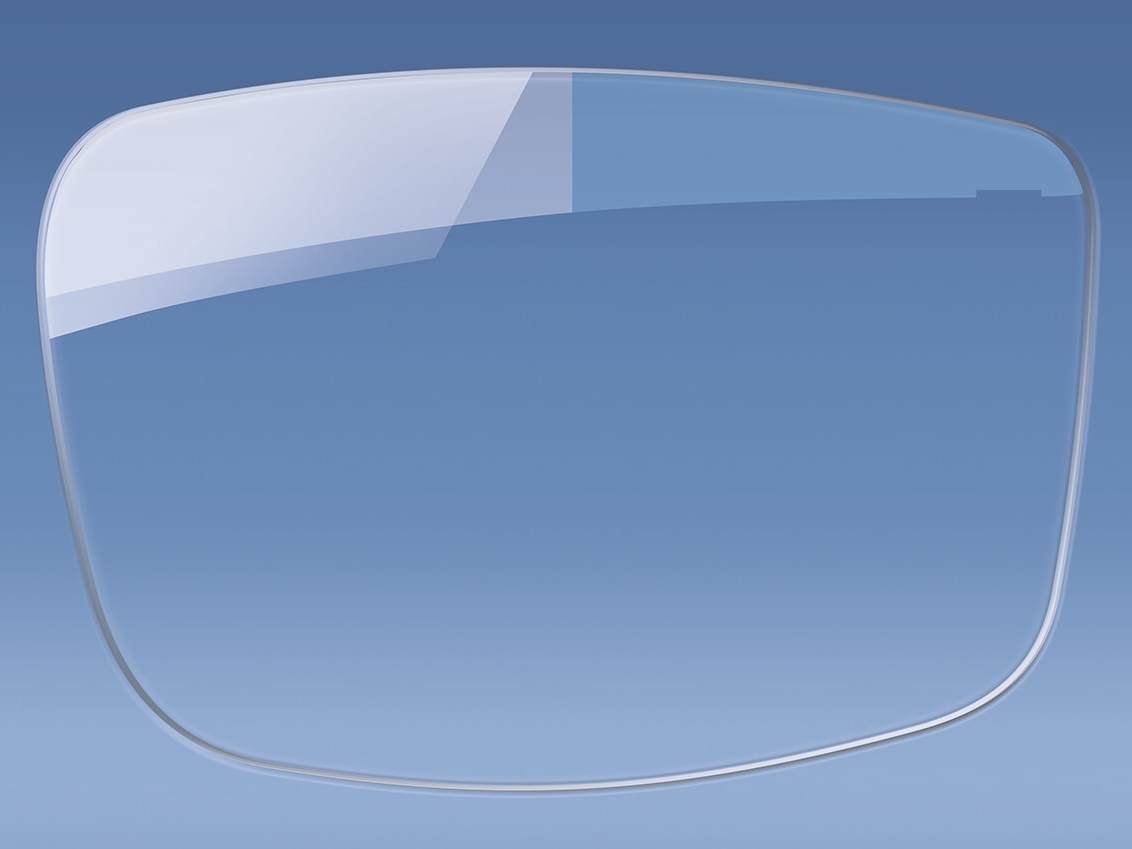 Ilustrarea unor lentile de ochelari cu și fără tratament anti-reflex 