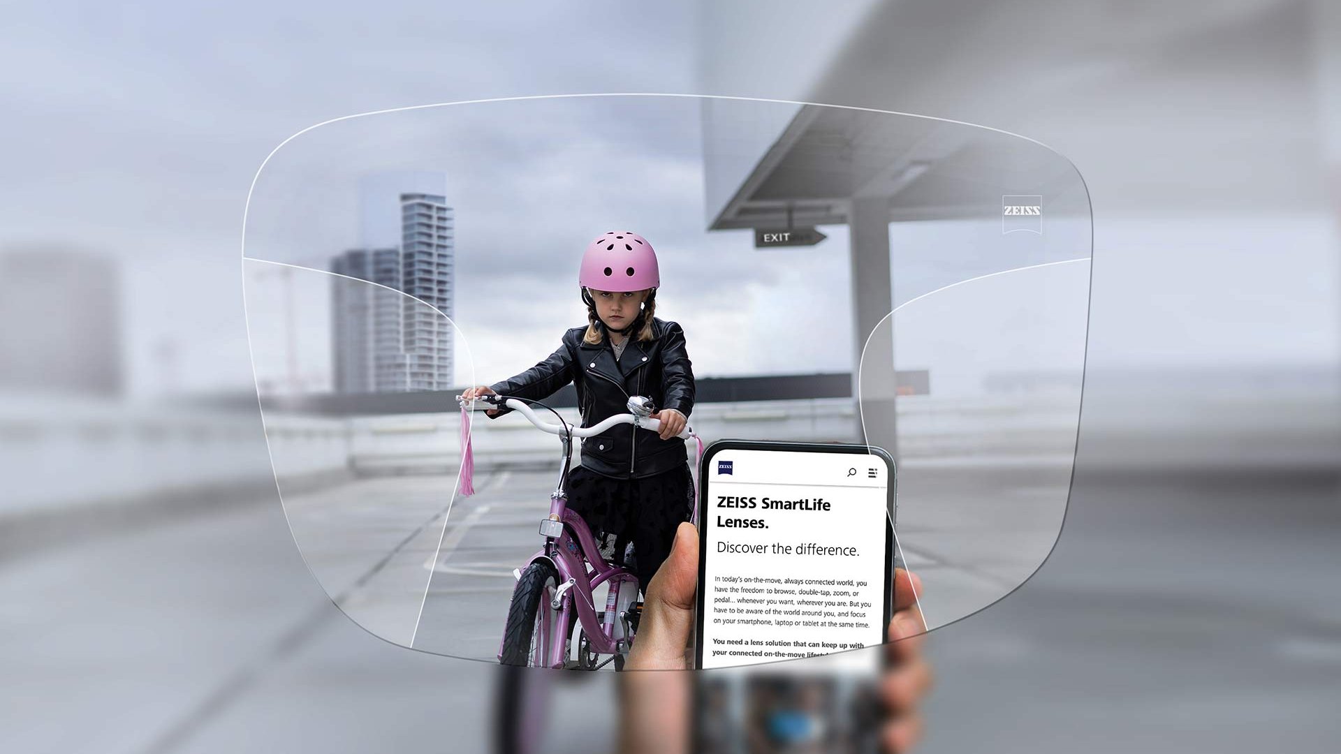 Vizualizare cu lentile progresive ZEISS SmartLife Progressive Pure. Imaginea arată vederea prin lentile.